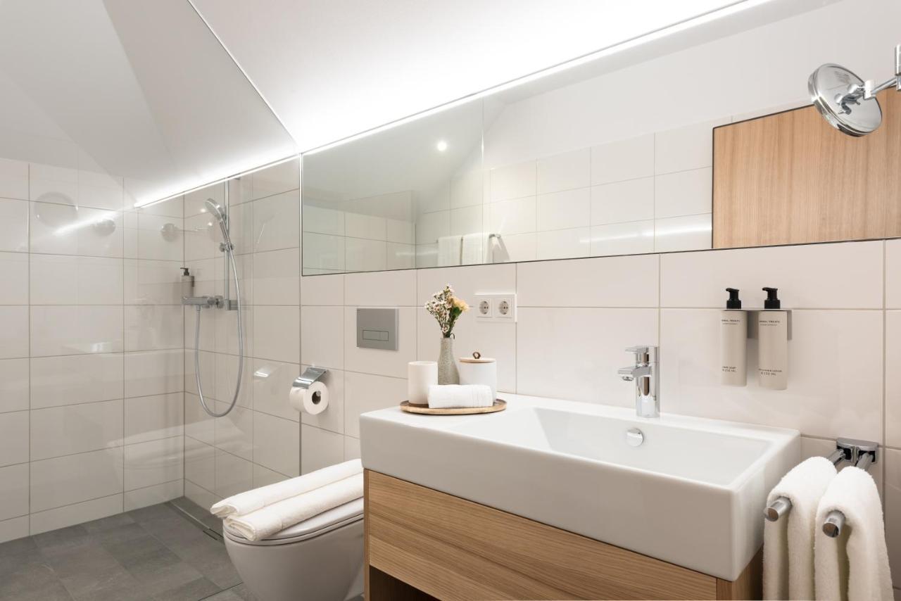 לאוטראך Hotel Johann מראה חיצוני תמונה